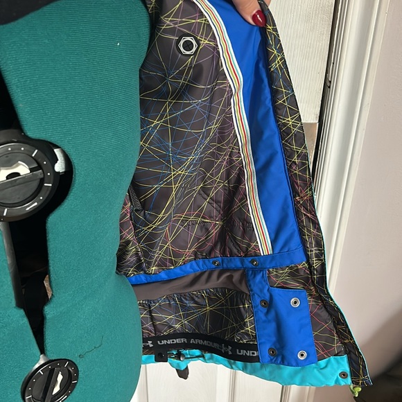 Under Armour Ski jacket - Picture 5 of 6